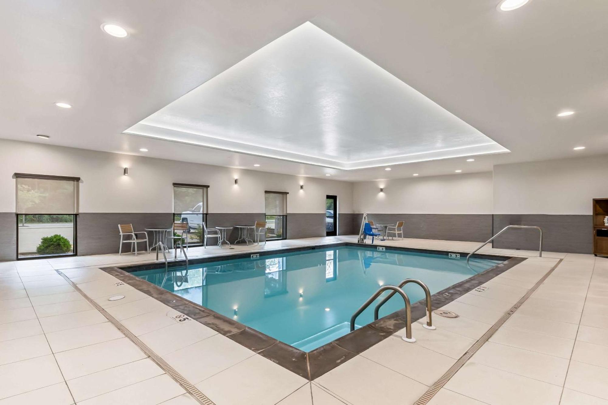 Comfort Suites Columbia Buitenkant foto