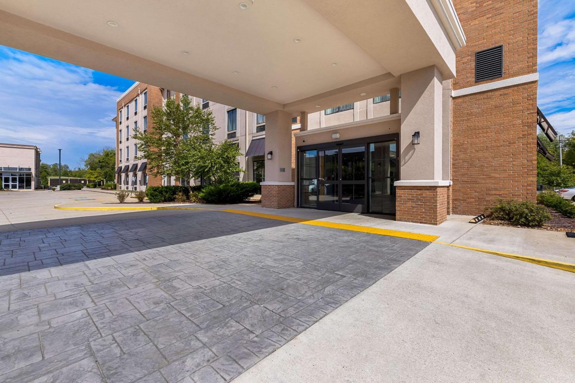 Comfort Suites Columbia Buitenkant foto
