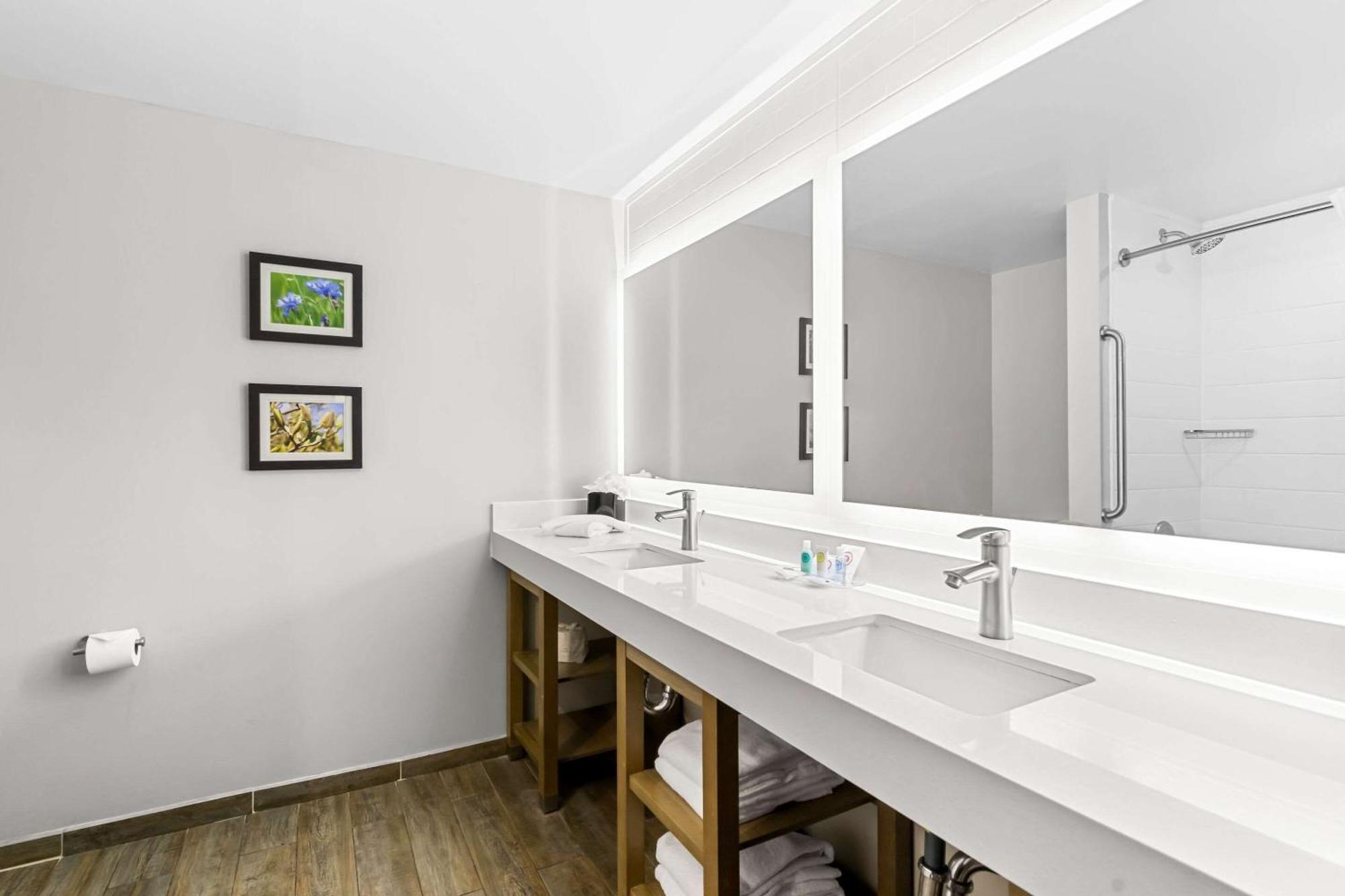 Comfort Suites Columbia Buitenkant foto